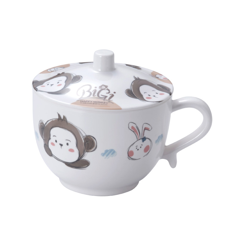 Instant noodle cup with lid